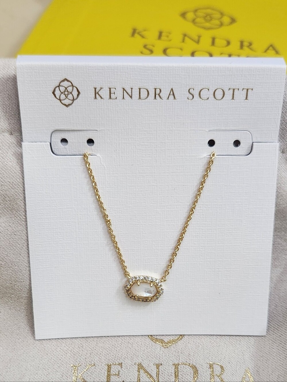 Kendra Scott Chelsea Pendant Necklace Gold NWT